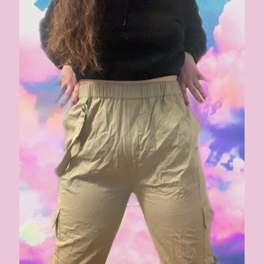 Missguided coordinating cargo pants in beige - Picture 3 of 4